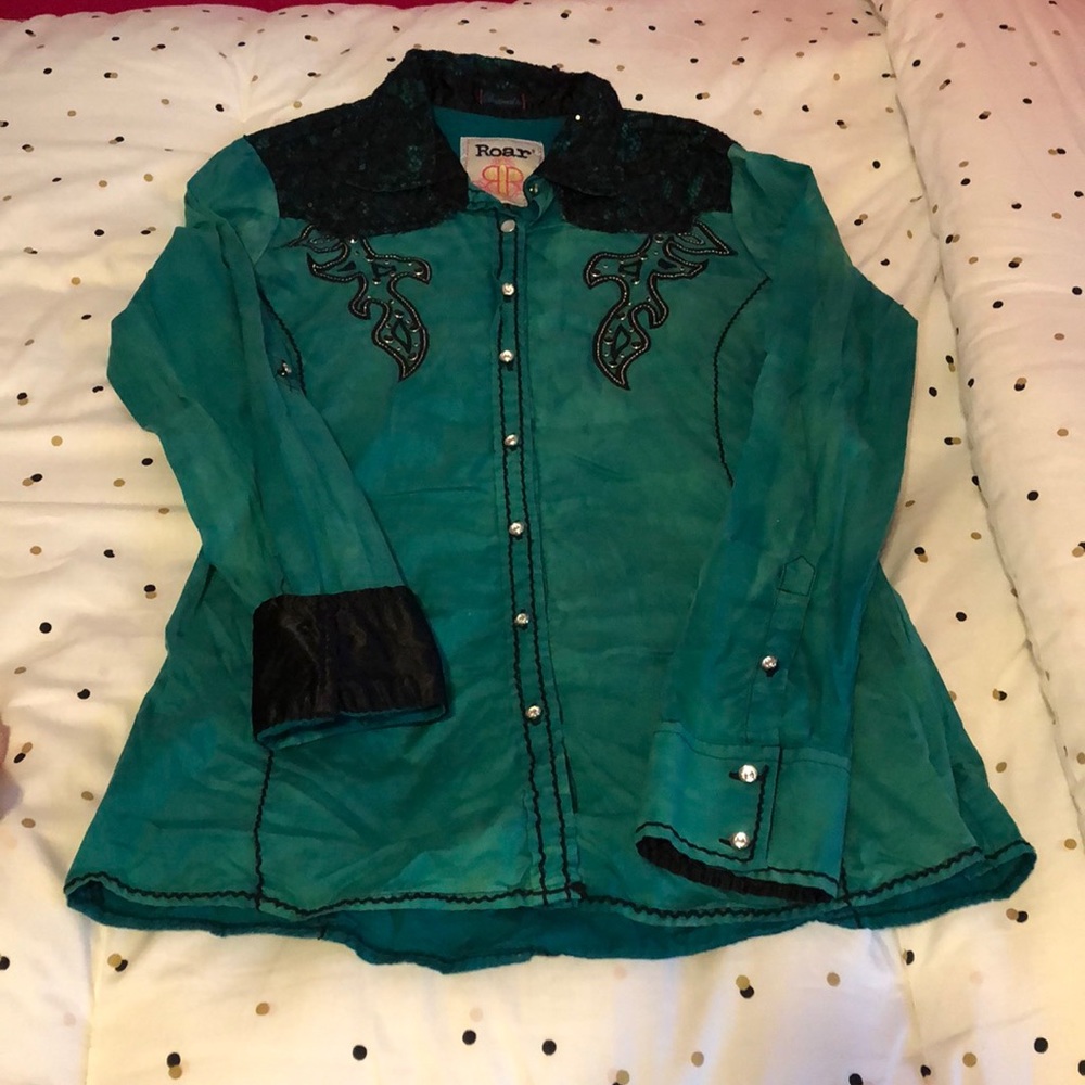 Roar women button up shirt